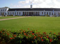 neuer Rasen Kurhaus mit Conversationshaus auf Norderney neuer Rasen für Kurplatz und Conversationshaus